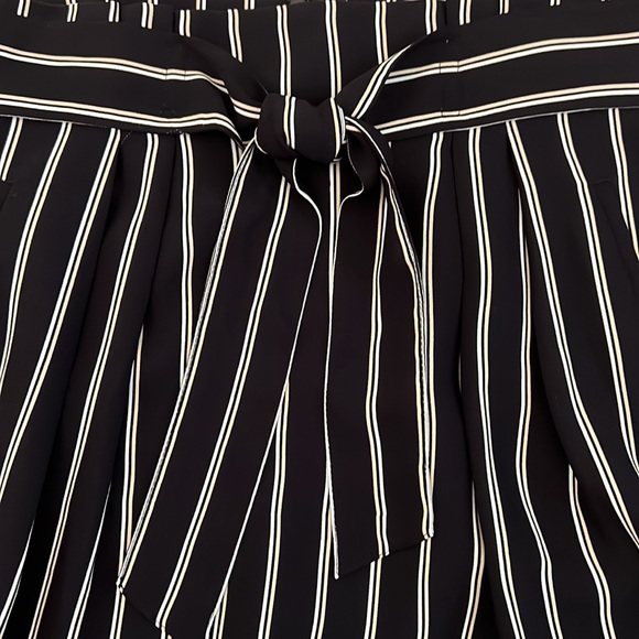 H&M Skirt with Tie Belt - Black with khaki and white stripes US 6 - Picture 2 of 4